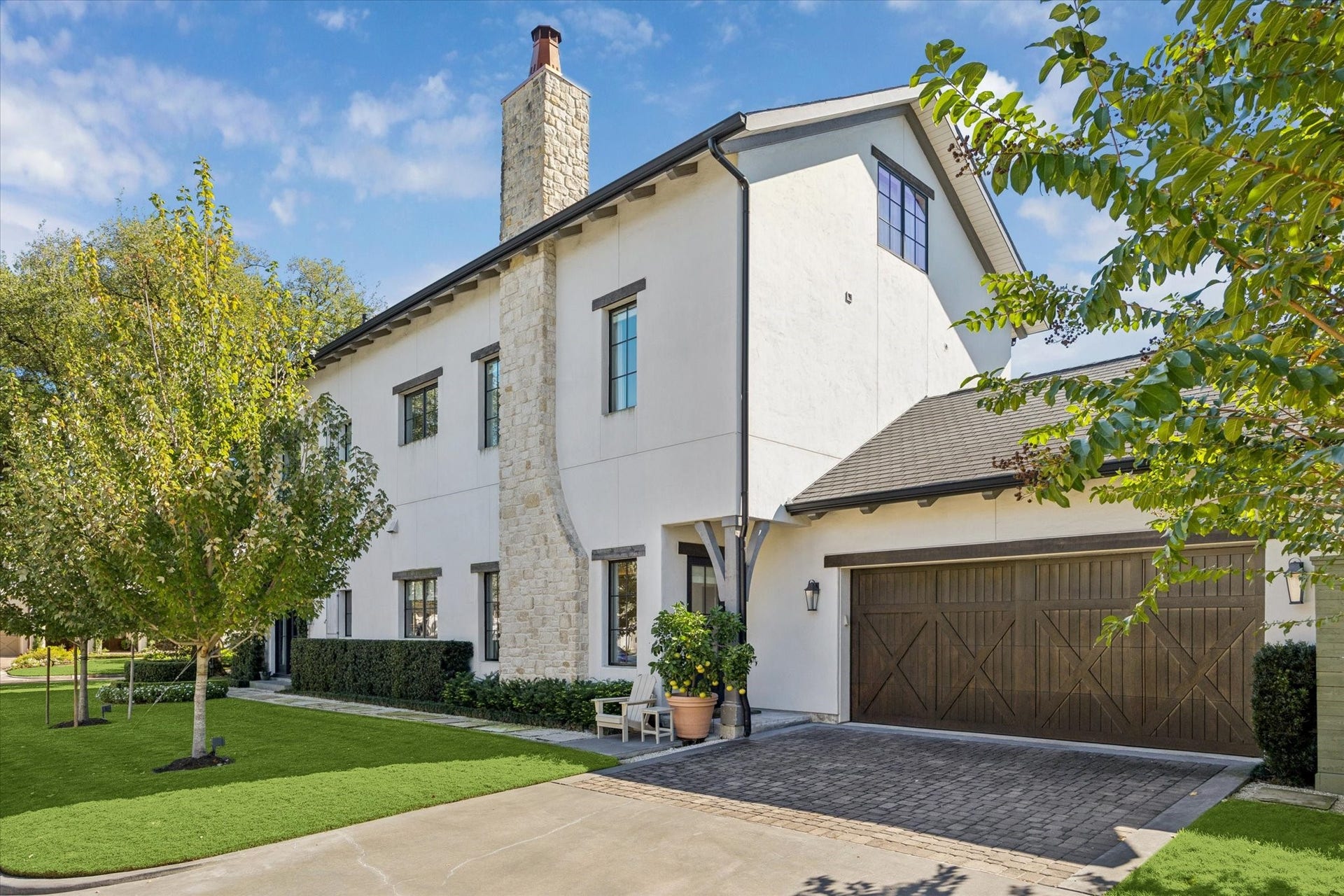 3402 Banbury Place, Houston, TX 77027 3402 Banbury Place, Houston, TX 77027
