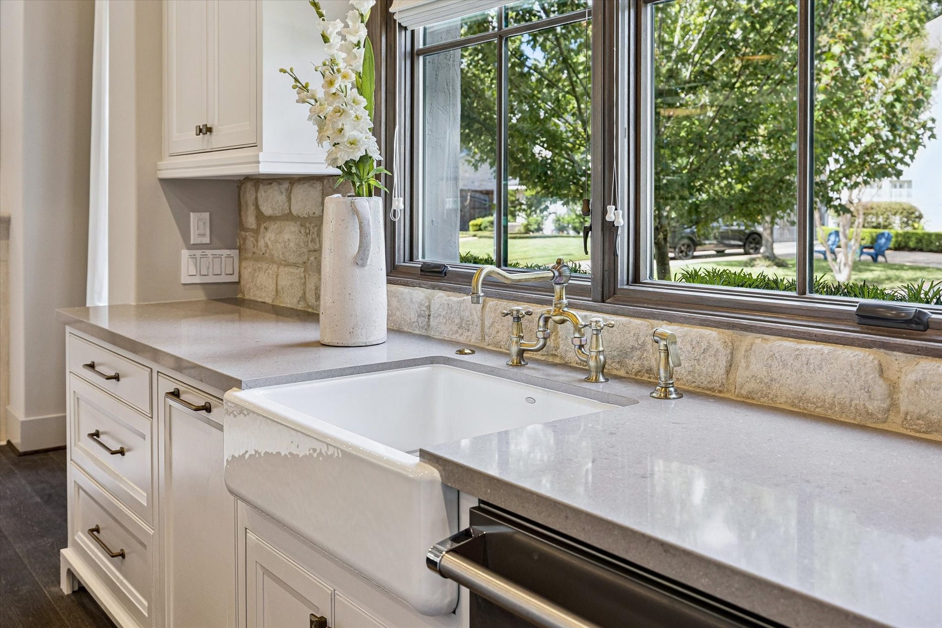 3402 Banbury Place, Houston, TX 77027 3402 Banbury Place, Houston, TX 77027
