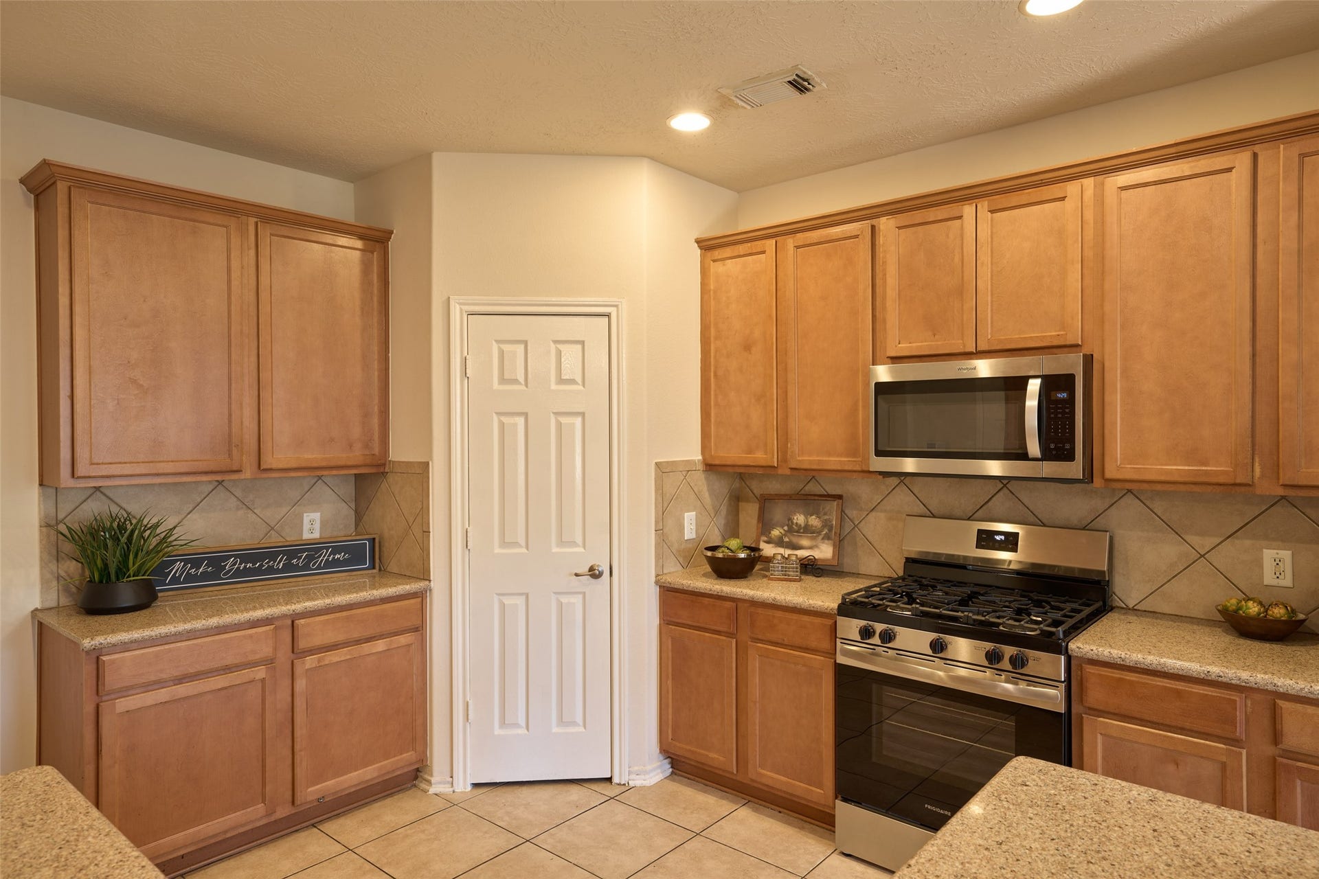 4923 Forest Hurst Drive, Spring, TX 77373 4923 Forest Hurst Drive, Spring, TX 77373