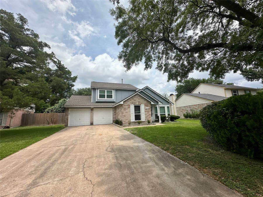 Property photo for 10118 Spotted Horse Drive, Houston, TX