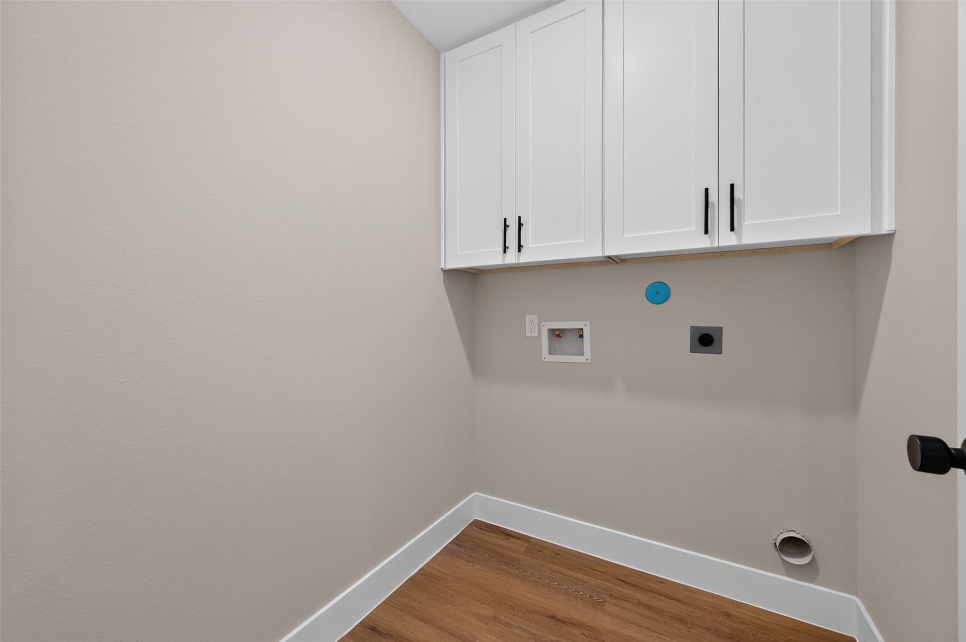 1060 Mann Road, #B, Conroe, TX 77303 Utility room located inside the unit.
