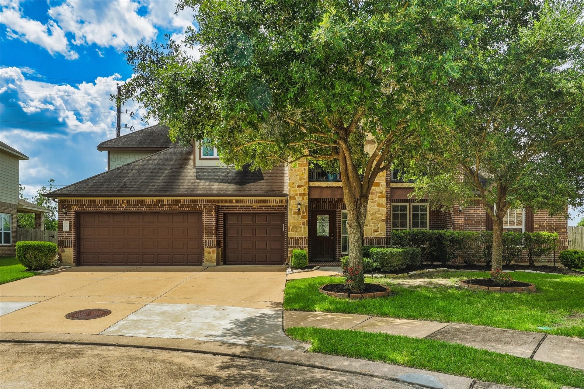 3219 Cotton Ranch Drive, Katy, TX 77494 Experience everything this remarkable home has to offer. Call today to schedule your private tour.