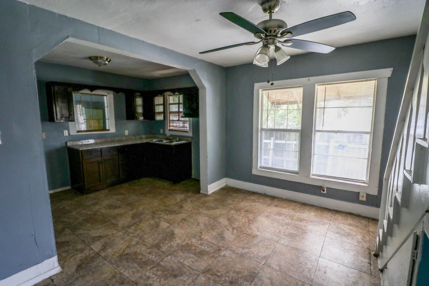 9243 E Avenue O, Houston, TX 77012 9243 E Avenue O, Houston, TX 77012
