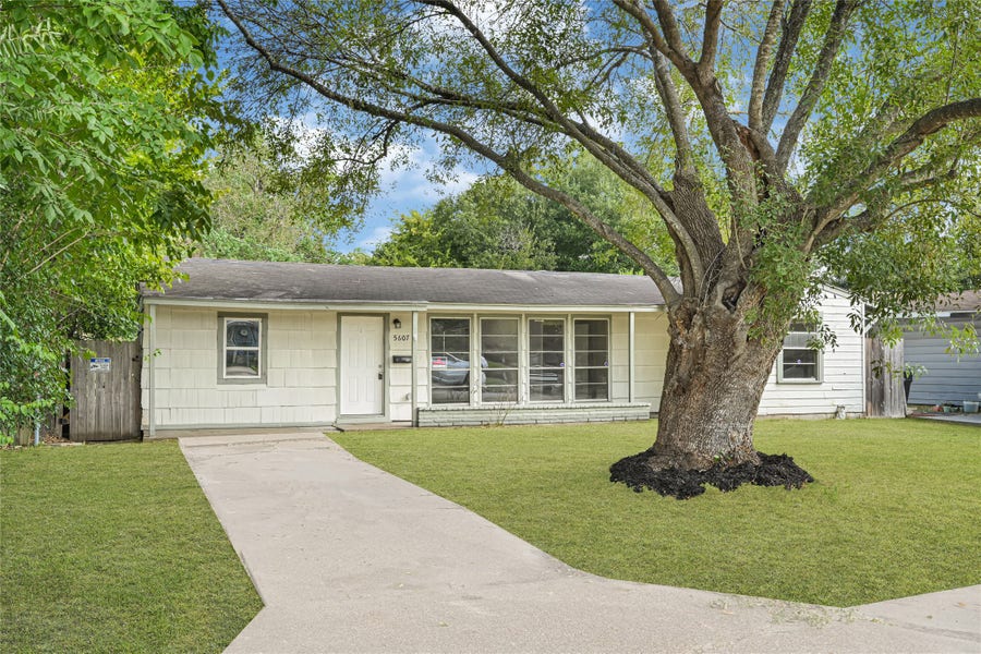 Property photo for 5607 Northridge Drive, Houston, TX