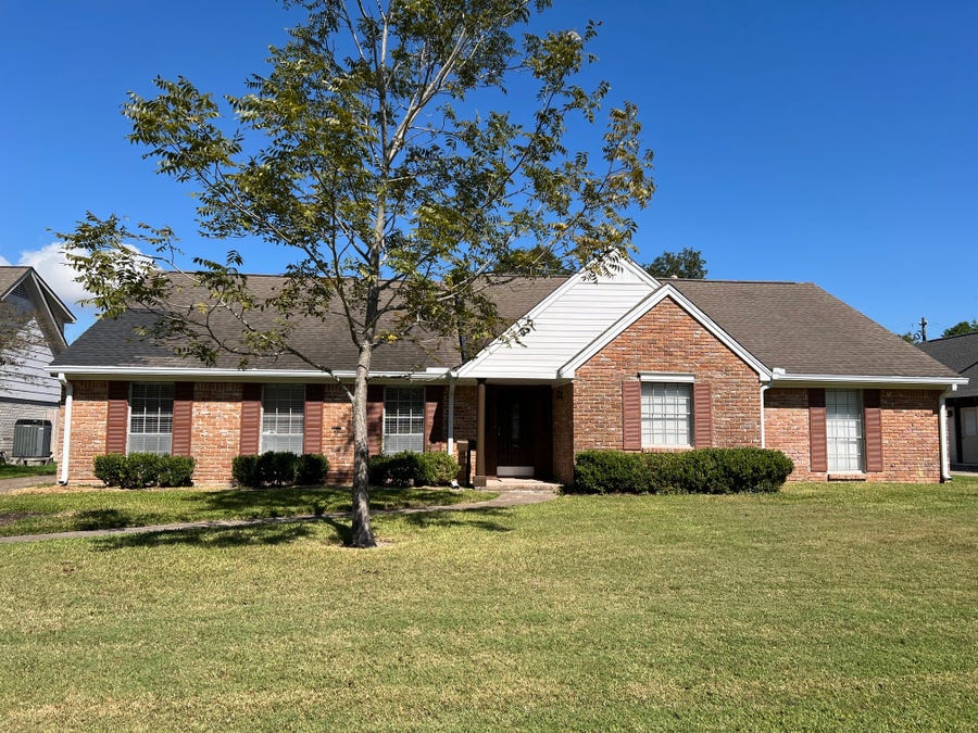 Property photo for 122 Driftwood Drive, Seabrook, TX