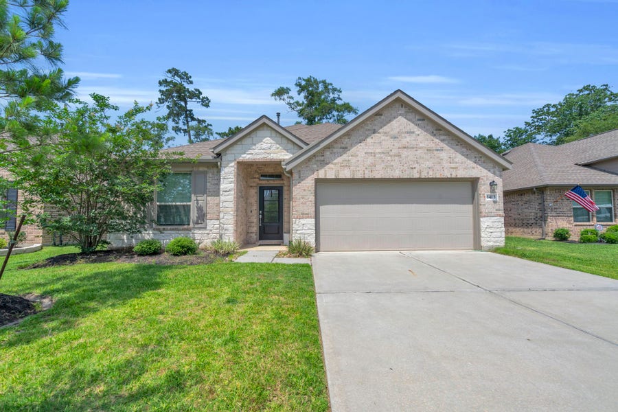 Property photo for 1413 Cantabria Court, Conroe, TX
