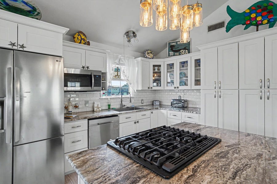 Property photo for 192 Barracuda Street, Bayou Vista, TX