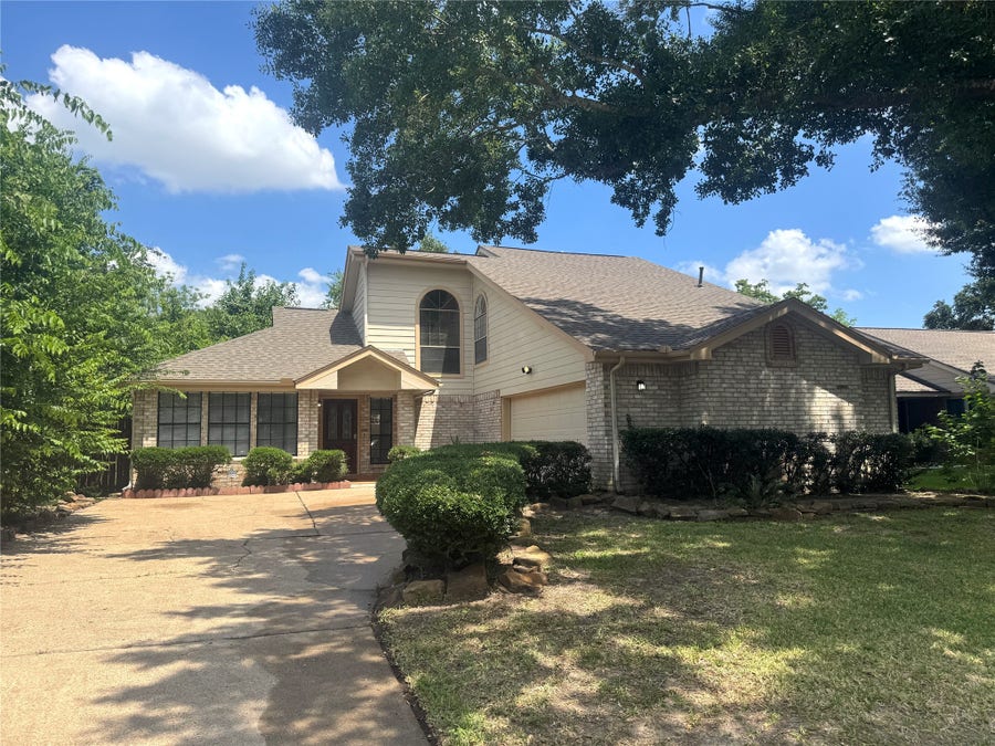 Property photo for 9826 Chiselhurst Drive, Houston, TX