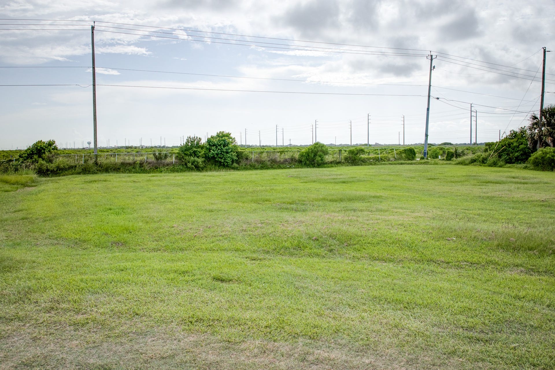 0 N Gafftoppers, Galveston, TX 77554