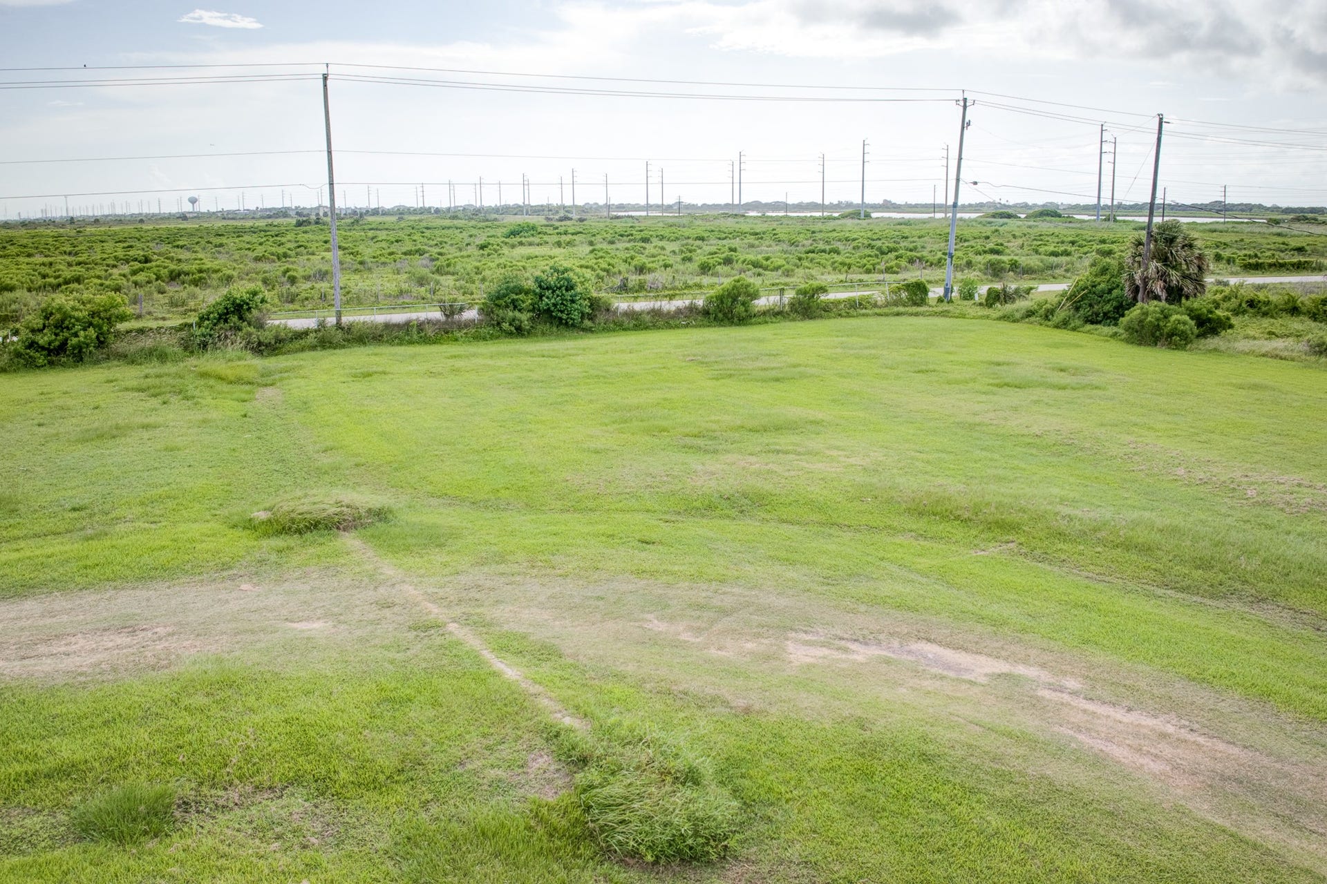 0 N Gafftoppers, Galveston, TX 77554