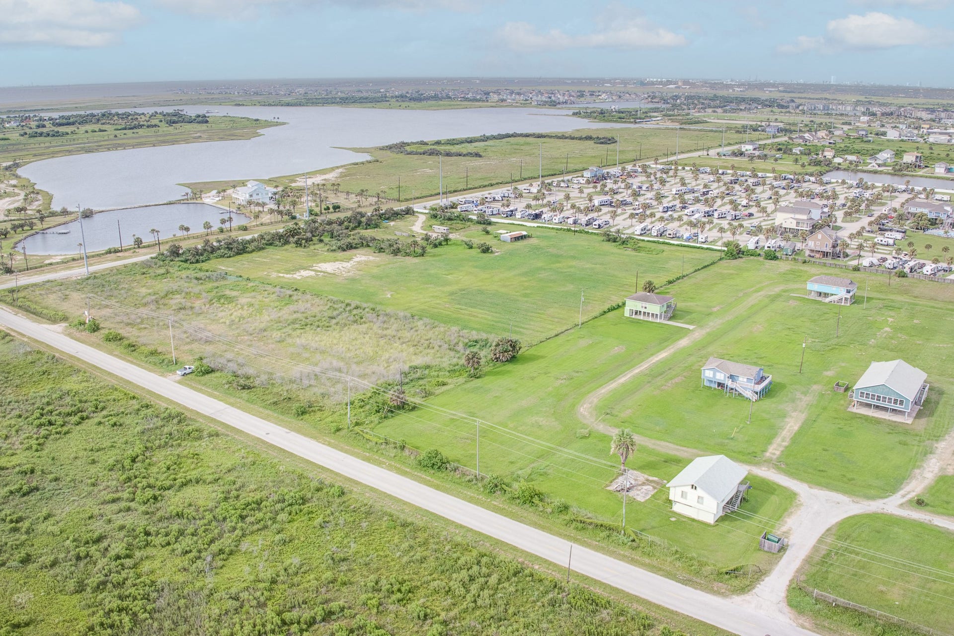 0 N Gafftoppers, Galveston, TX 77554