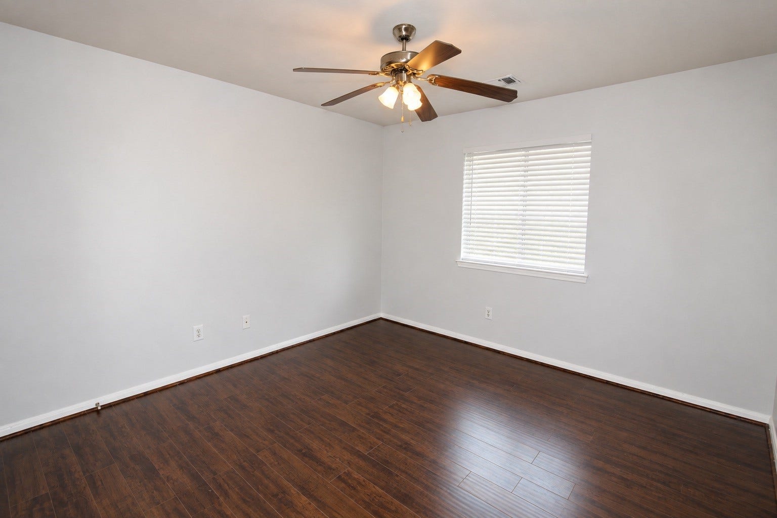 3111 Stratford Bend Drive, Sugar Land, TX 77498 Third Bedroom