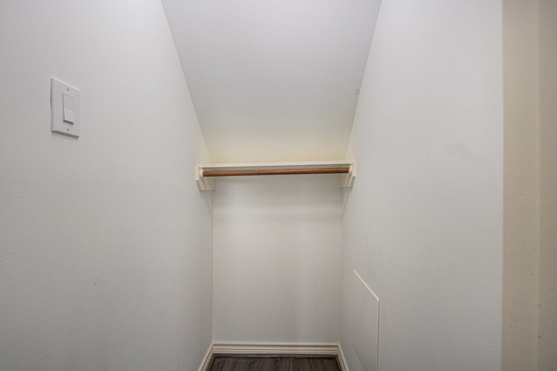 5001 Jackson Street, Houston, TX 77004 Convenient Closet