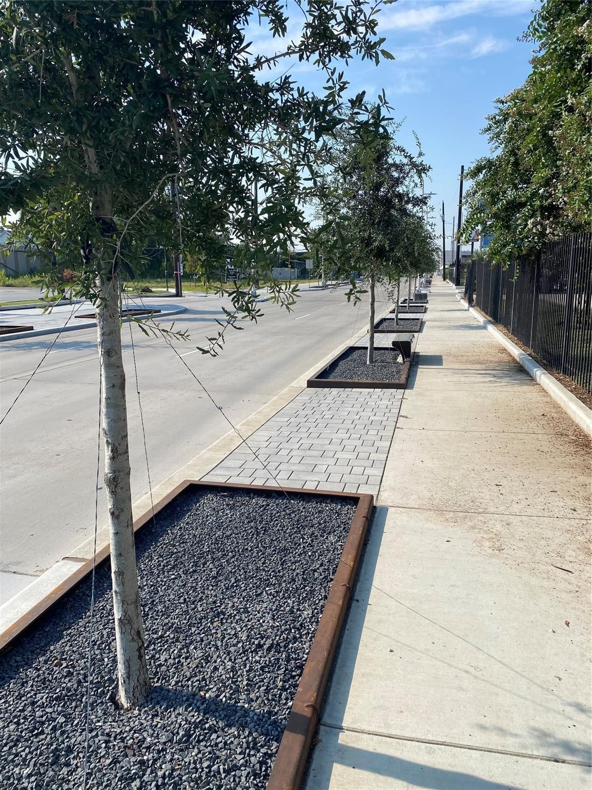 608 W 28th Street, #B, Houston, TX 77008 The North Shepherd Revitalization project is basically complete! Now's your chance purchase in the booming spot of the Heights and start enjoying all the local neighborhood eateries, bars. shops and more! What a great inside-the-loop location!