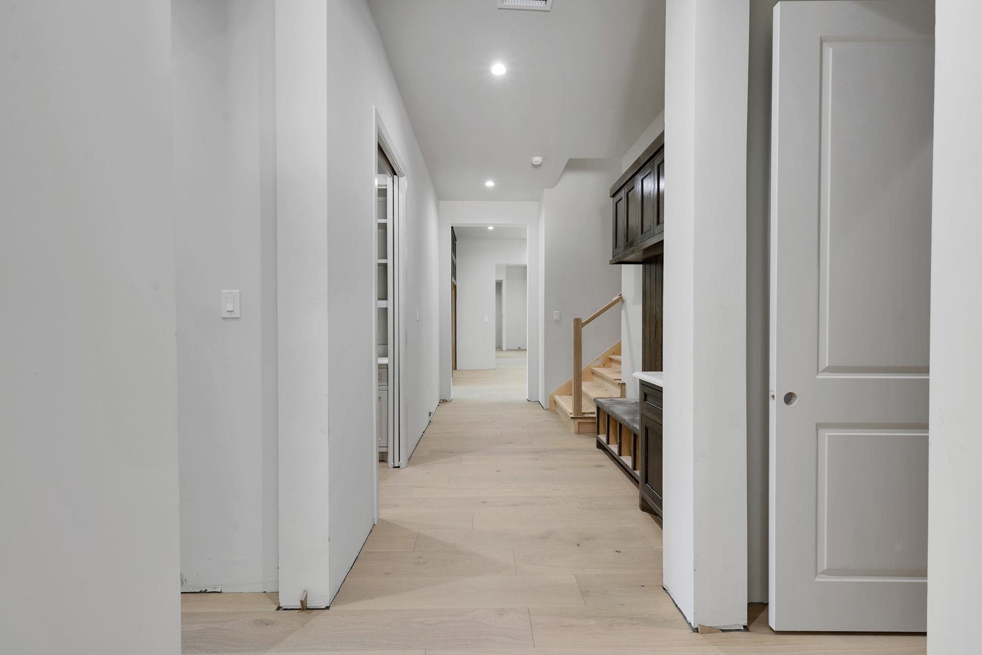 25083 Chisos Bend, Montgomery, TX 77316 View of mudroom from the garage entrance. The utility room to the left is located across from the primary closet for added convenience