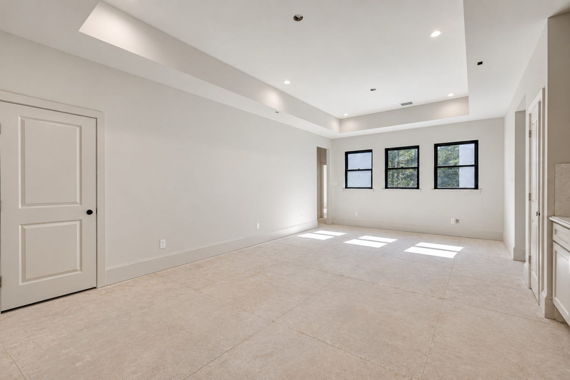 25083 Chisos Bend, Montgomery, TX 77316 Full view of game room with 5th bedroom located to the left of the windows