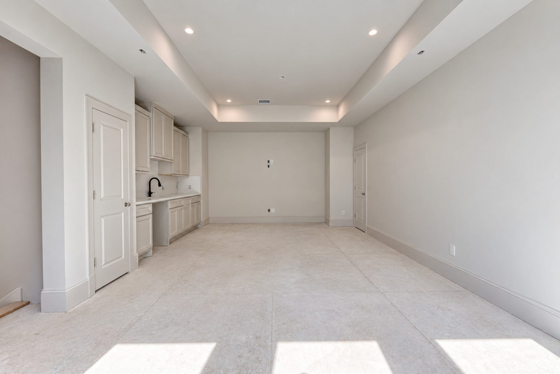 25083 Chisos Bend, Montgomery, TX 77316 Upstairs you will find a spacious game room with its own wet bar and storage closet. Attic accessible through the door on the right