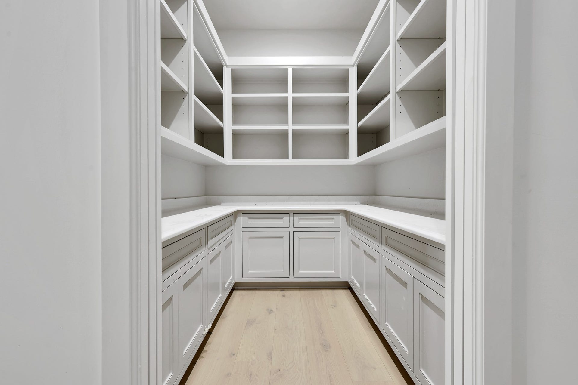25083 Chisos Bend, Montgomery, TX 77316 Spacious pantry with a surplus of shelving and cabinetry
