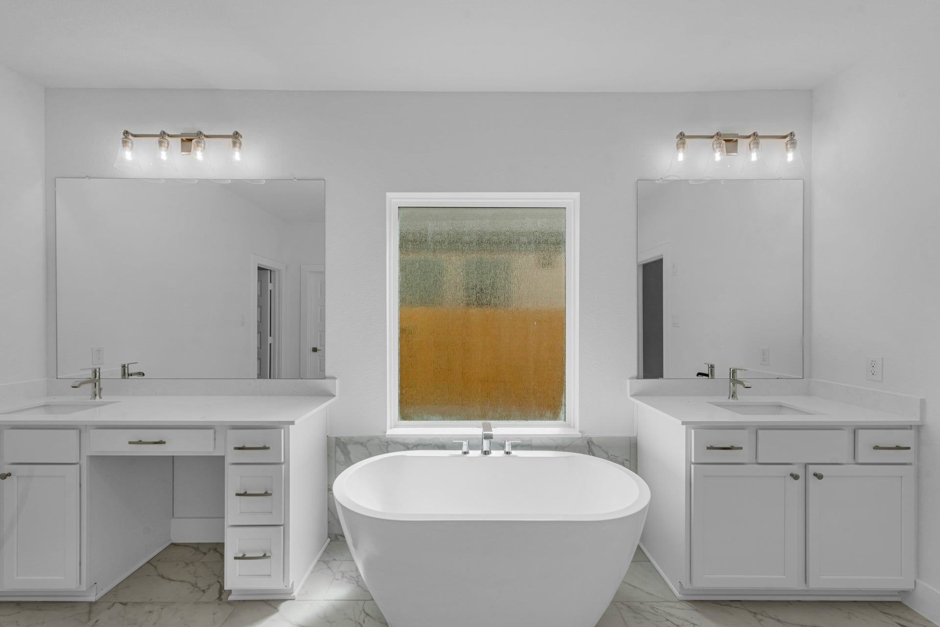 2104 Golden Spruce Lane, Conroe, TX 77301 2104 Golden Spruce Lane, Conroe, TX 77301