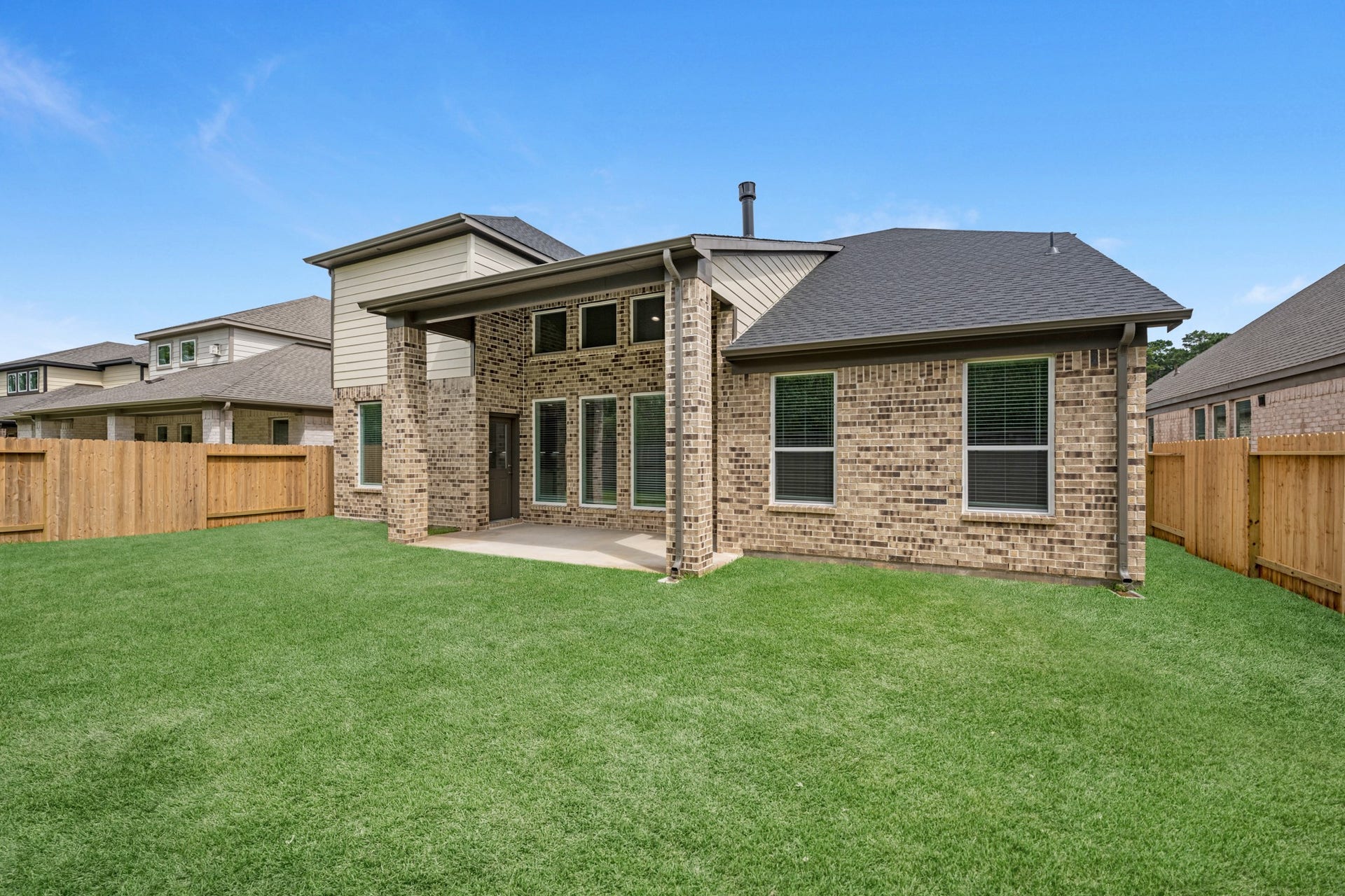2104 Golden Spruce Lane, Conroe, TX 77301 2104 Golden Spruce Lane, Conroe, TX 77301