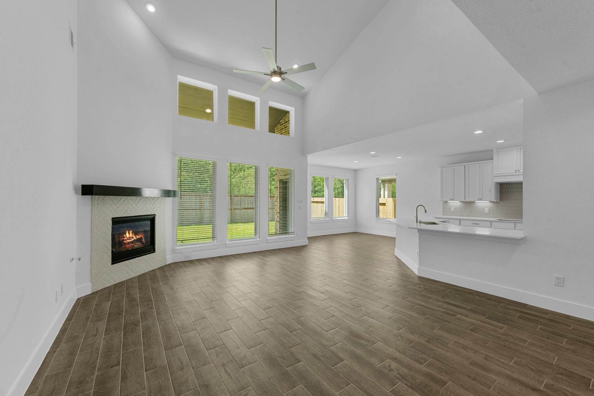 2104 Golden Spruce Lane, Conroe, TX 77301 2104 Golden Spruce Lane, Conroe, TX 77301