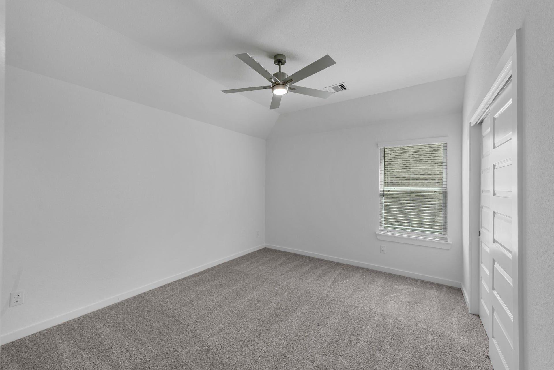 2104 Golden Spruce Lane, Conroe, TX 77301 2104 Golden Spruce Lane, Conroe, TX 77301