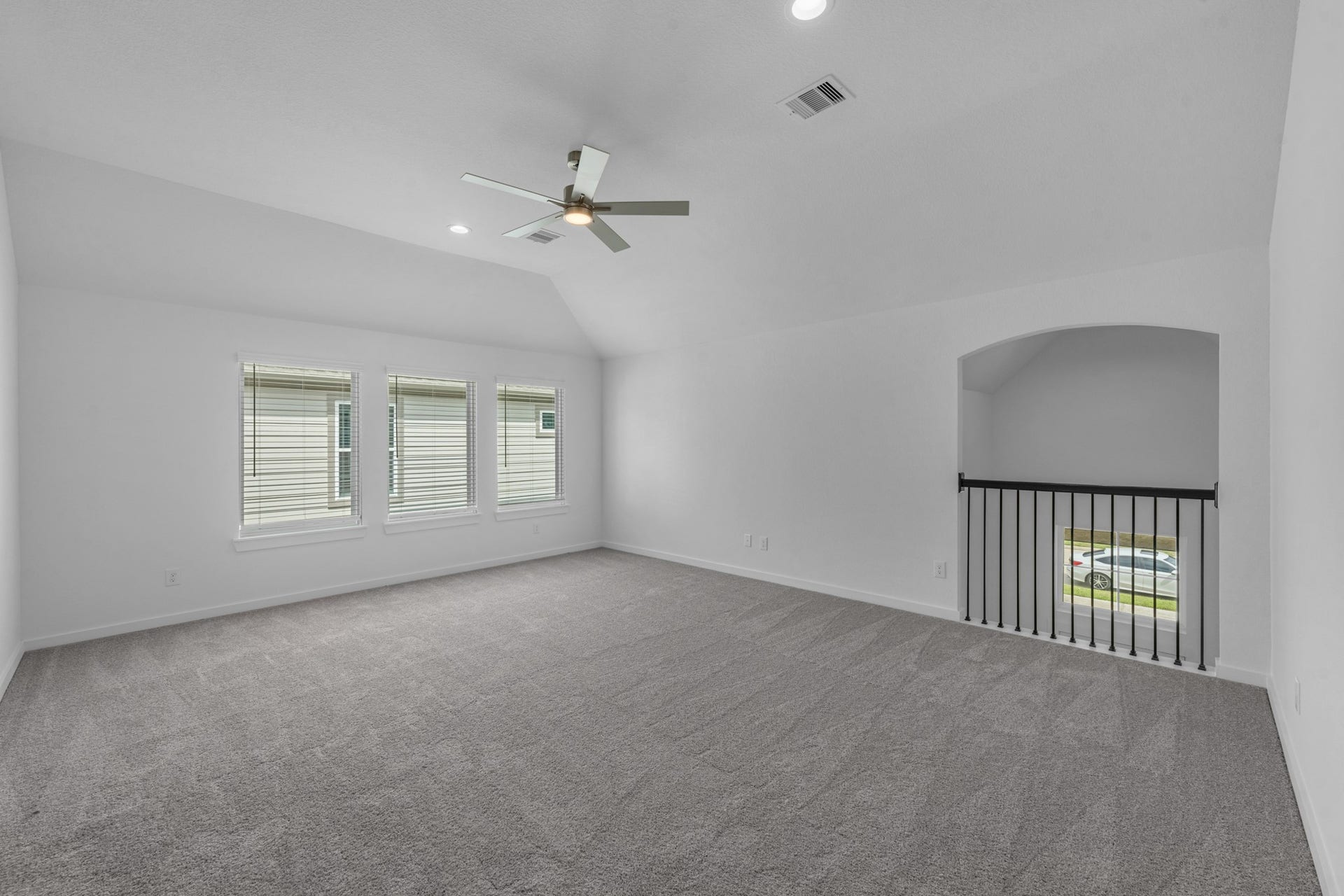 2104 Golden Spruce Lane, Conroe, TX 77301 2104 Golden Spruce Lane, Conroe, TX 77301