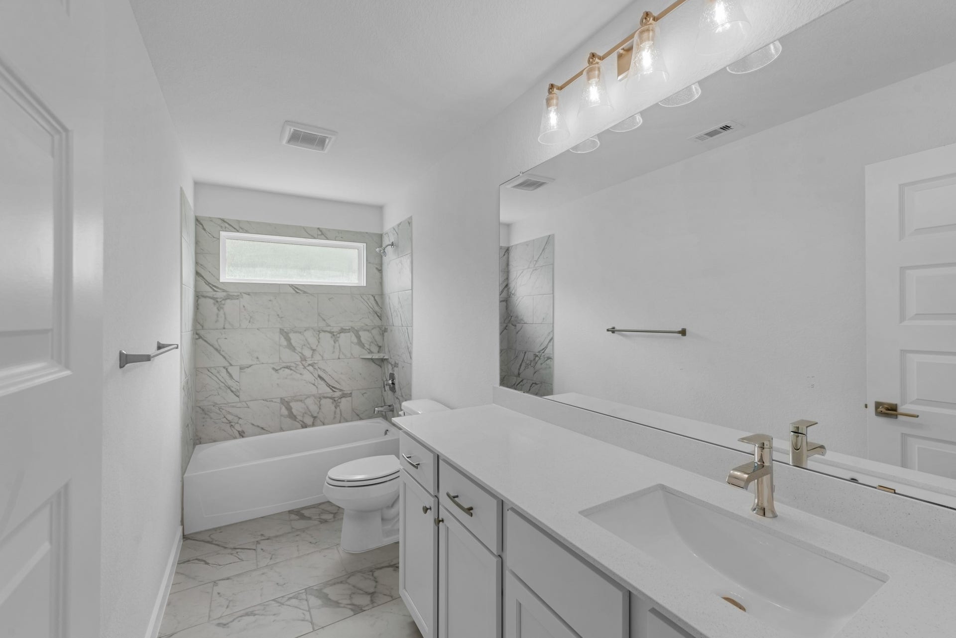 2104 Golden Spruce Lane, Conroe, TX 77301 2104 Golden Spruce Lane, Conroe, TX 77301