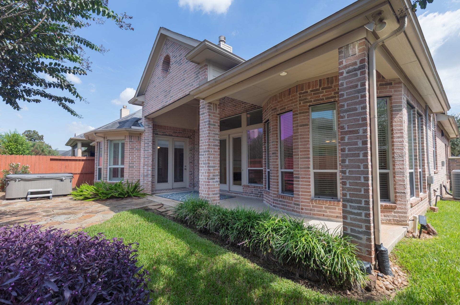 3307 Mcmahon Way, Missouri City, TX 77459 Backyard Spa and covered porch 27 x 9