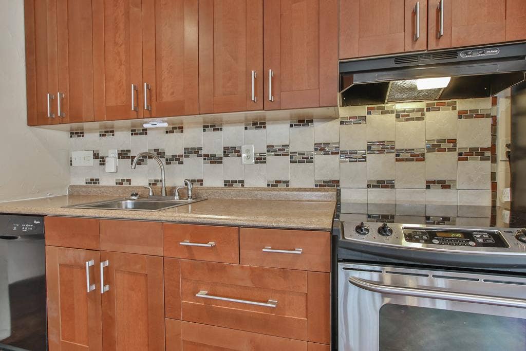 5402 Imogene Street, Houston, TX 77096 Kitchen area