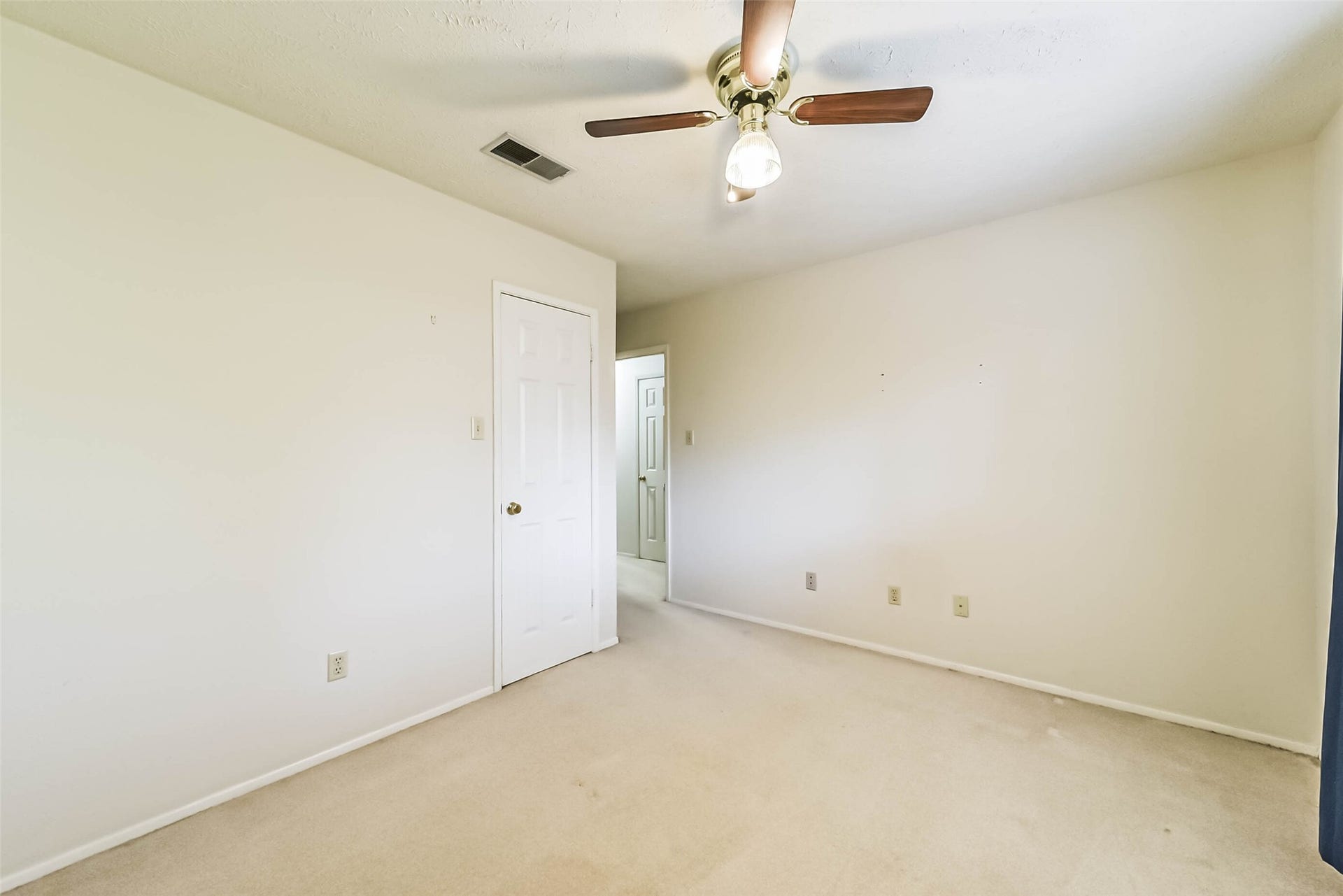 3802 Glenwood Springs Drive, Houston, TX 77345 3802 Glenwood Springs Drive, Houston, TX 77345