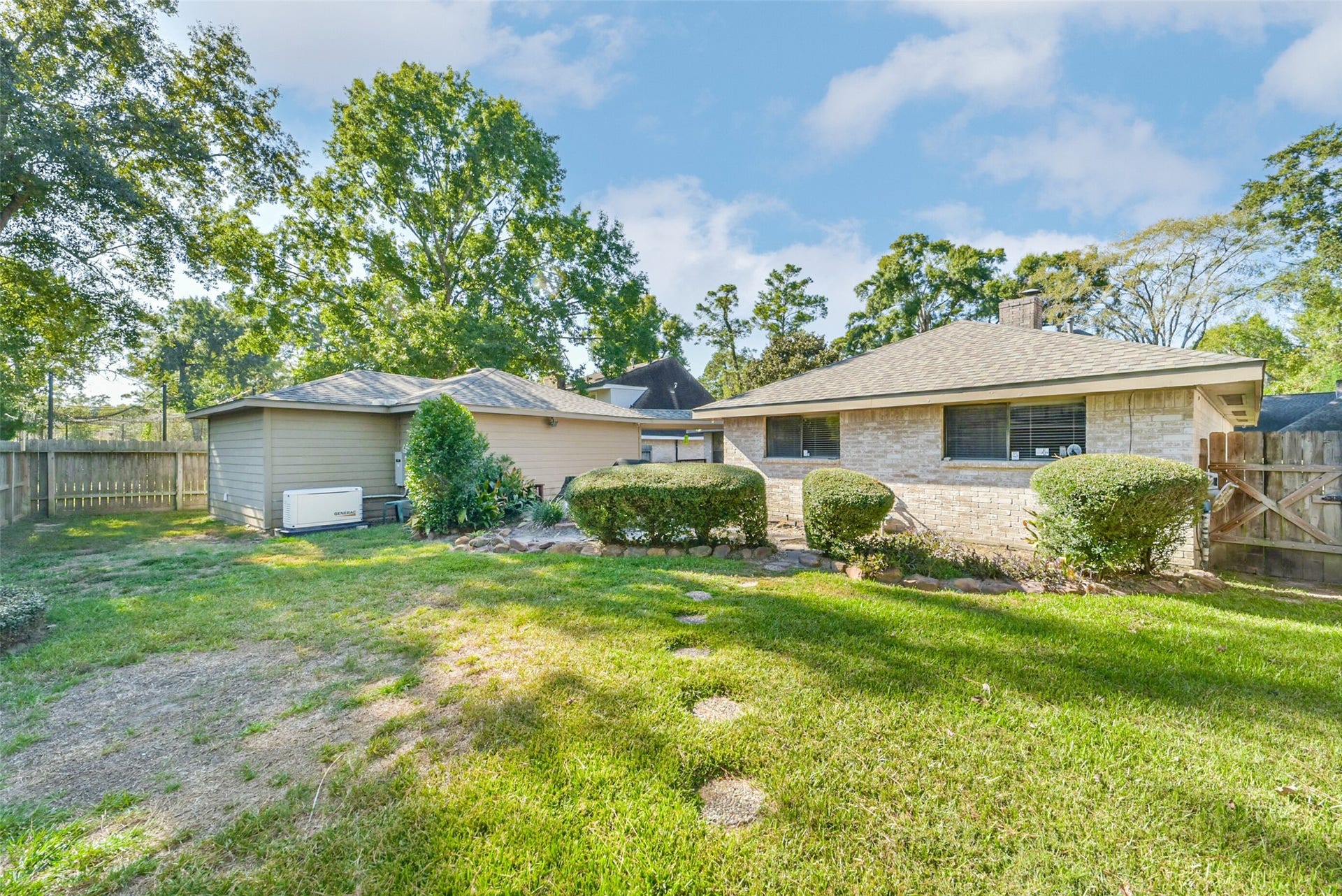 3802 Glenwood Springs Drive, Houston, TX 77345 3802 Glenwood Springs Drive, Houston, TX 77345