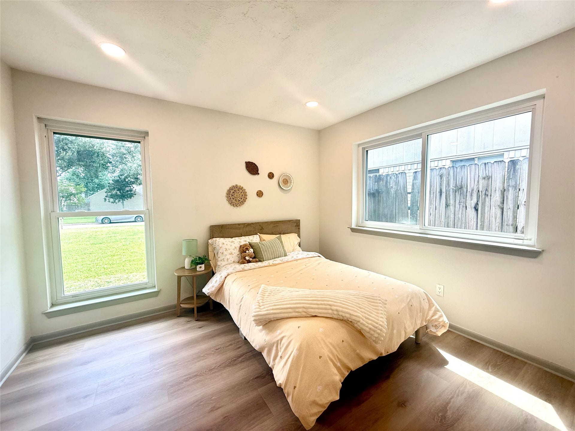 3826 Manordale Drive, Houston, TX 77082 3826 Manordale Drive, Houston, TX 77082
