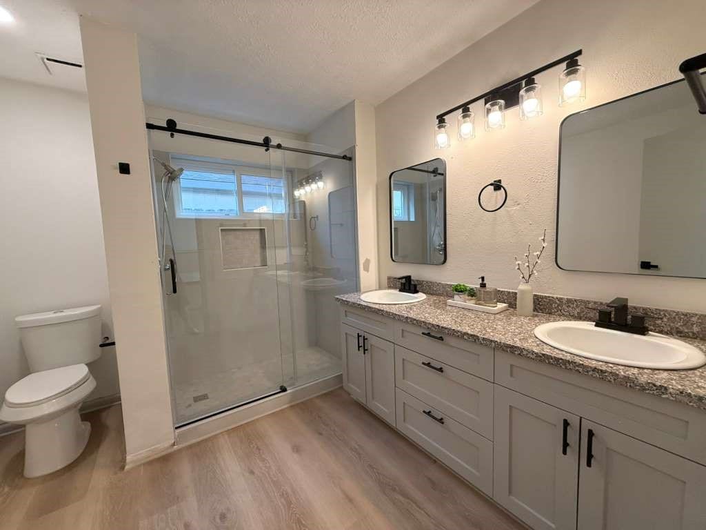 3826 Manordale Drive, Houston, TX 77082 3826 Manordale Drive, Houston, TX 77082