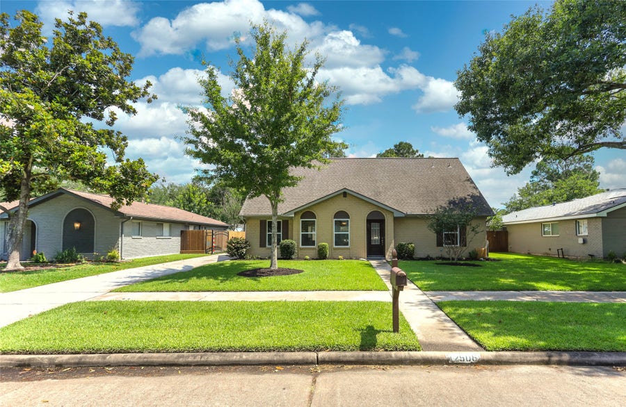Property photo for 12506 Whittington Drive, Houston, TX