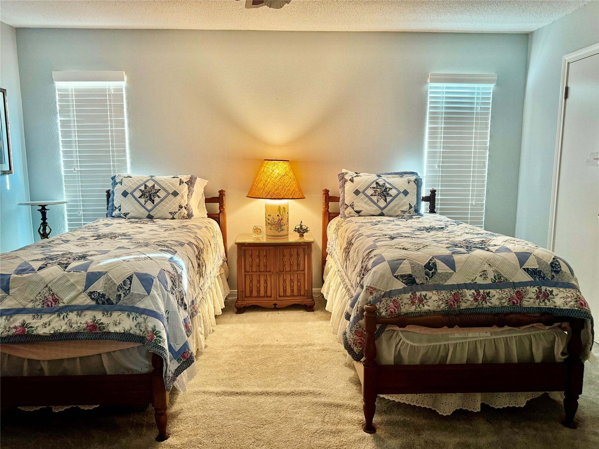 1019 Tiki Drive, Tiki Island, TX 77554