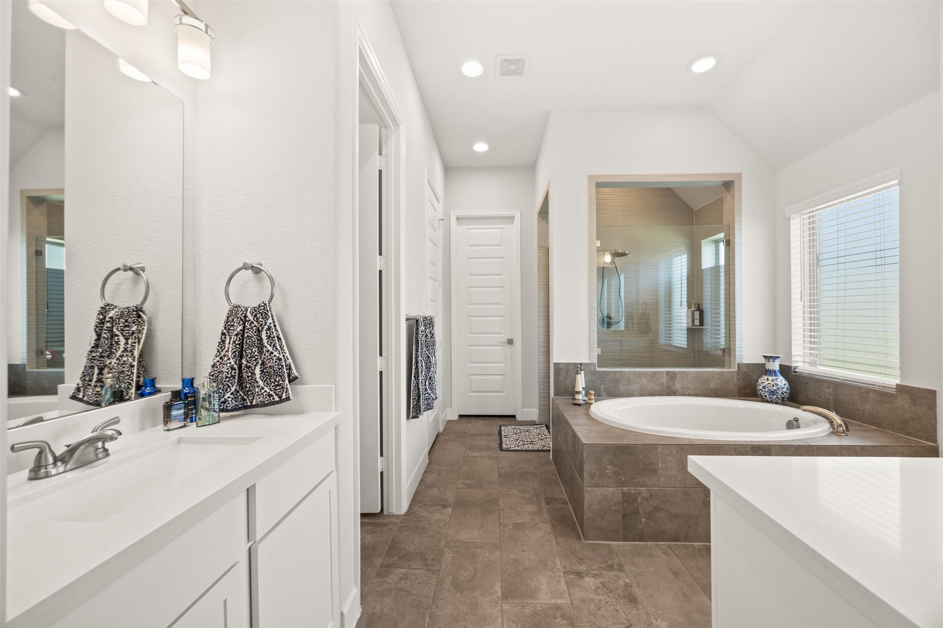 18907 Toscana Lane, New Caney, TX 77357