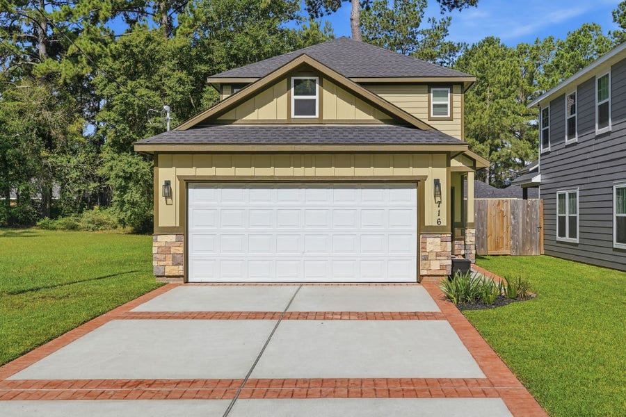 Property photo for 716 Old Magnolia Road, Conroe, TX
