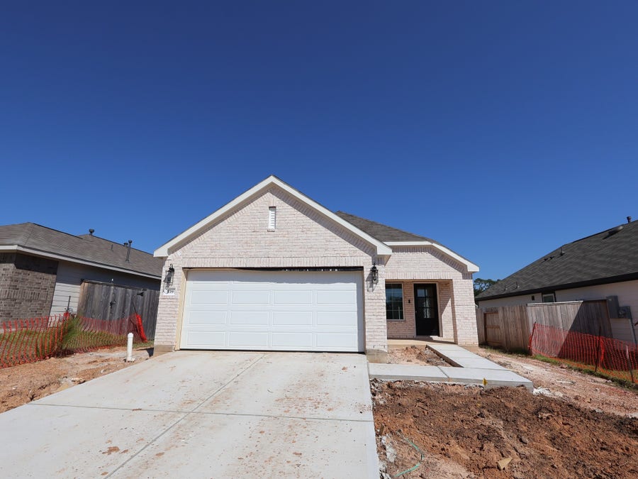 Property photo for 539 Flower Reed Court, Magnolia, TX