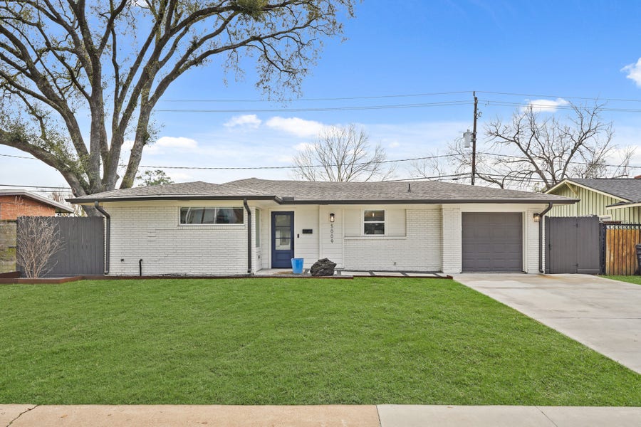 Property photo for 5009 Libbey Lane, Houston, TX