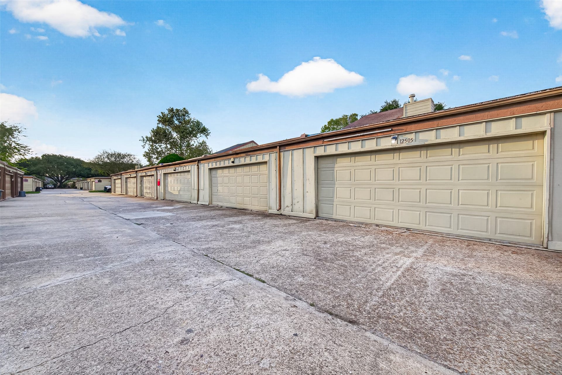 12505 Wellington Park Drive, Houston, TX 77072 12505 Wellington Park Drive, Houston, TX 77072