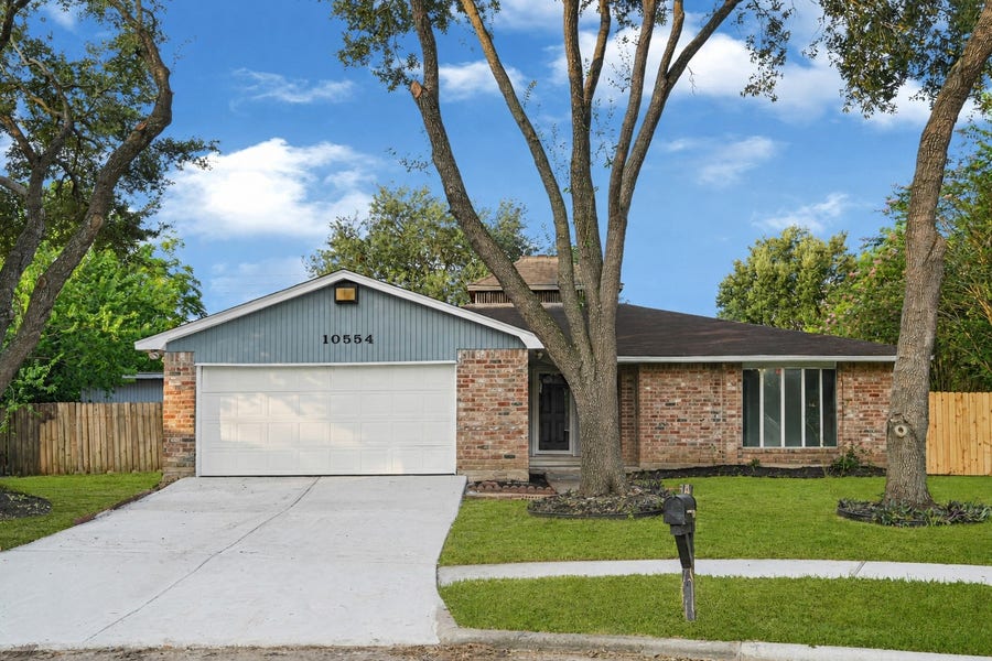Property photo for 10554 Quail Ridge Lane, Sugar Land, TX