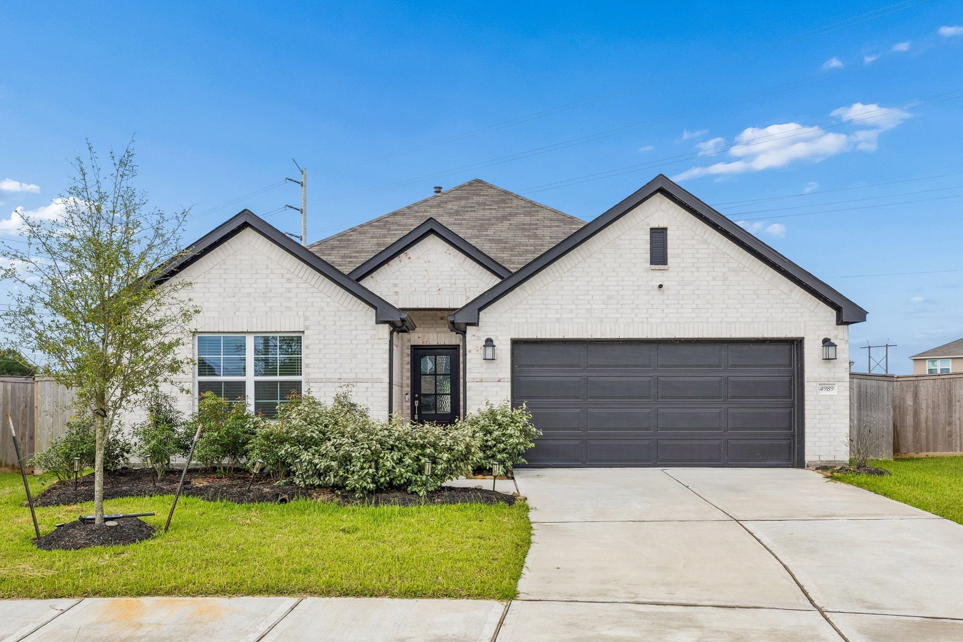 4989 Perennial Lane, La Marque, TX 77568 4989 Perennial Lane, La Marque, TX 77568