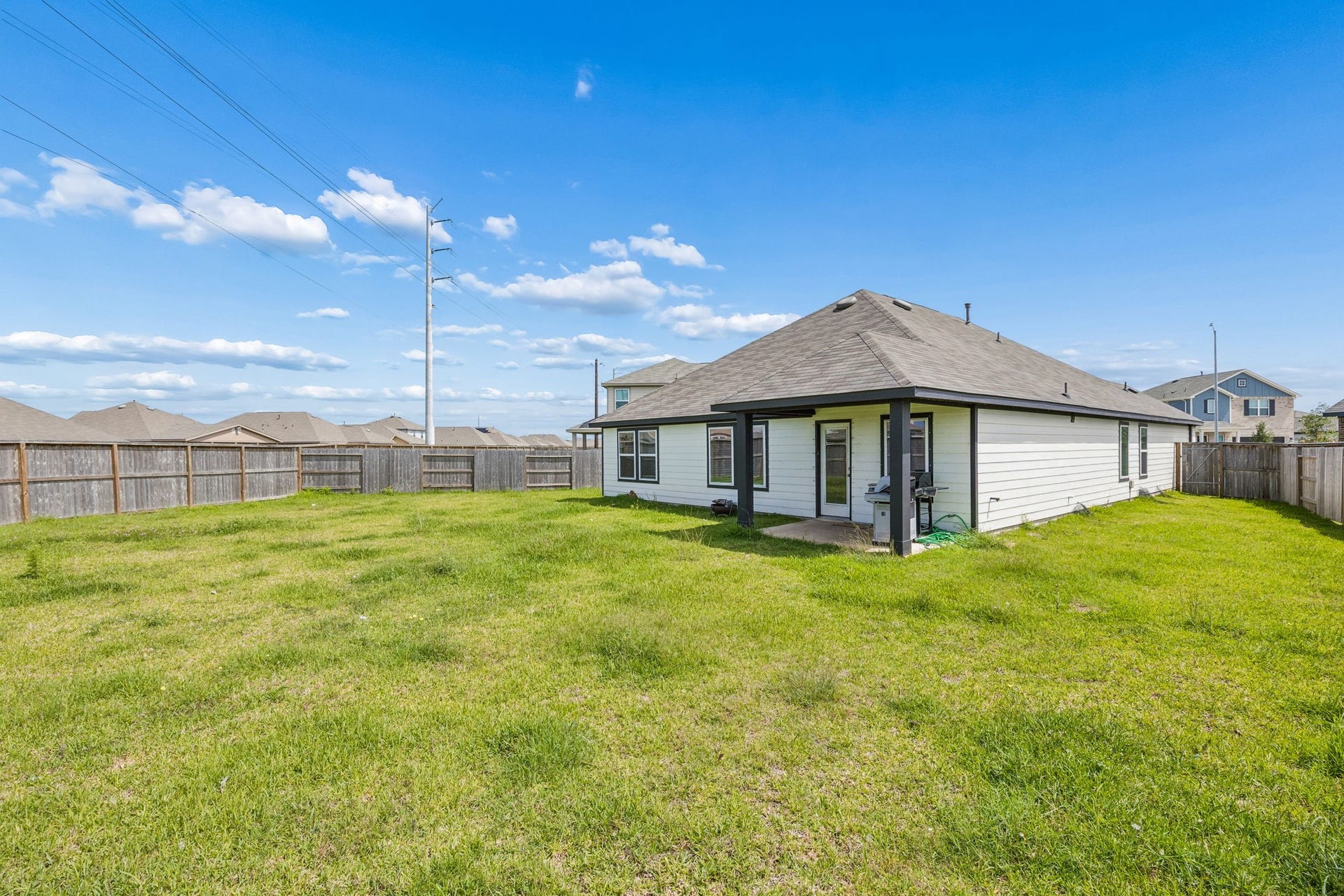 4989 Perennial Lane, La Marque, TX 77568 4989 Perennial Lane, La Marque, TX 77568