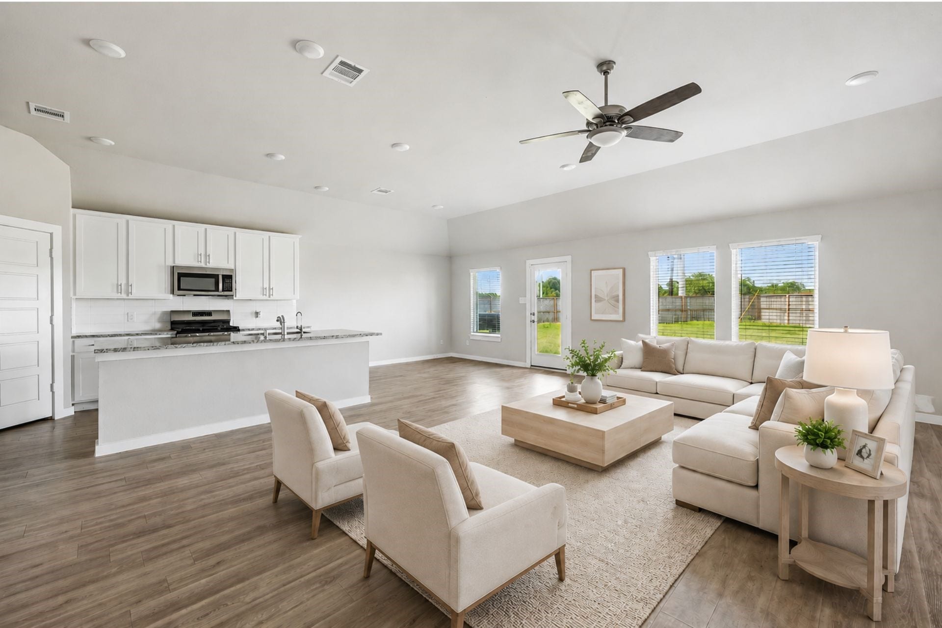 4989 Perennial Lane, La Marque, TX 77568 Virtually Staged