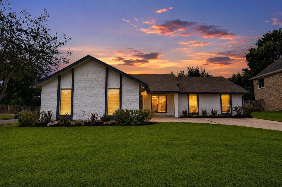 Property photo for 2903 PEPPERWOOD, Sugar Land, TX