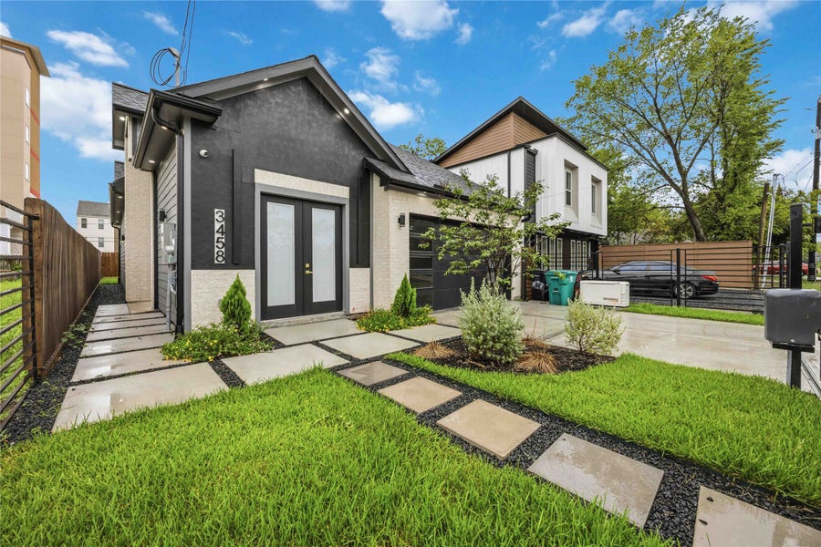 Property photo for 3458 Simmons St Street, Houston, TX