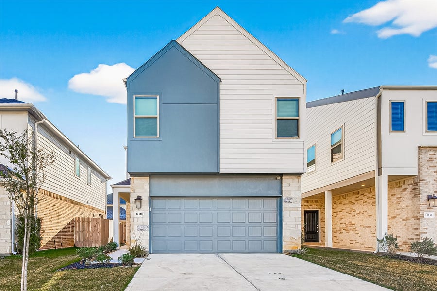 Property photo for 17118 Pentland Hills Way, Hockley, TX