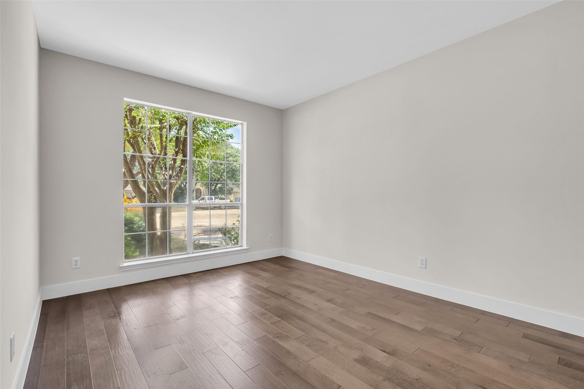 22002 Madera Canyon Court, Richmond, TX 77469 your den or your study space!