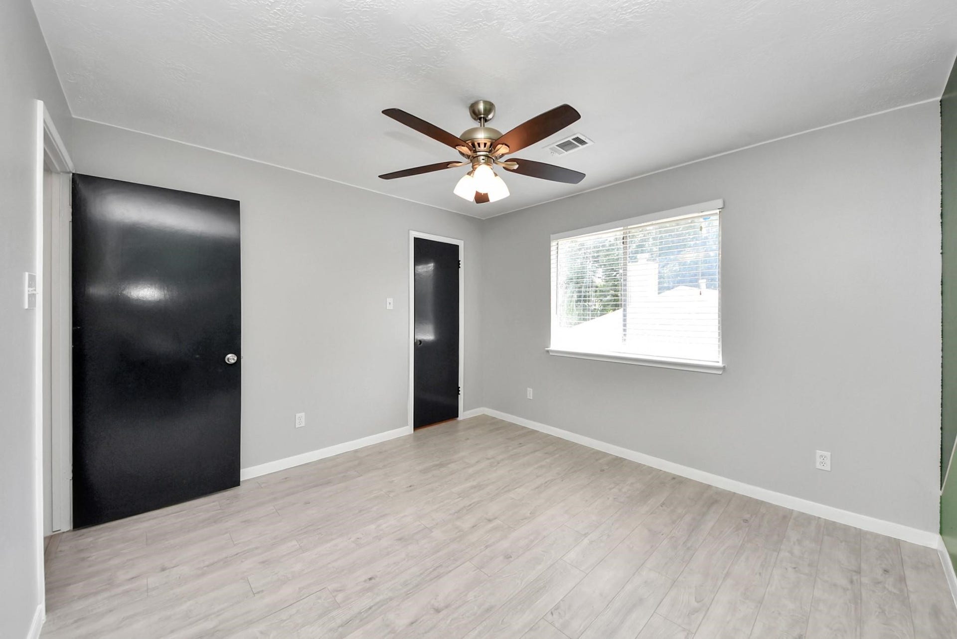 16111 Copper Canyon Drive, Friendswood, TX 77546 16111 Copper Canyon Drive, Friendswood, TX 77546